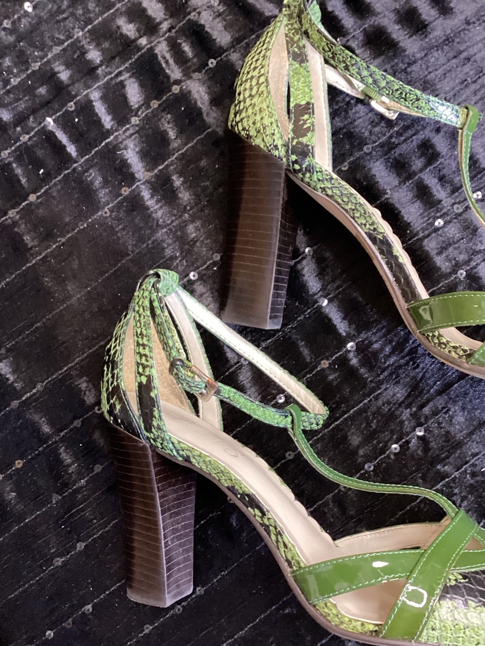Vintage Franco Sarto Green Snake-Print T-Strap Heels 8M - Picture 5 of 14